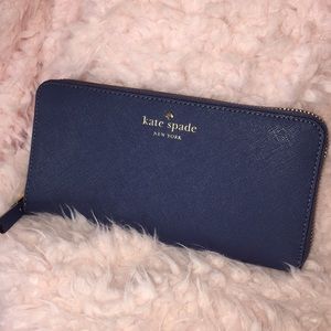 NWT Kate Spade Mikas Pond Lacey Dk Blue Jay Wallet